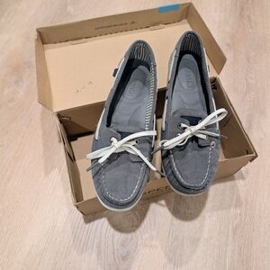 Sperry Women's Gray Loafers with White Laces